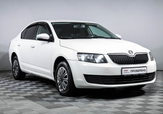 Подержанный автомобиль Skoda Octavia Liftback 2014 года (3 фото)