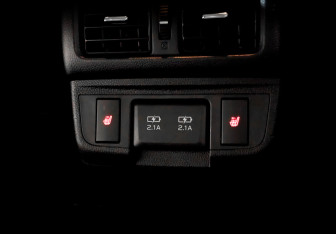 Подержанный автомобиль Subaru Legacy Sedan 2019 года (26 фото)