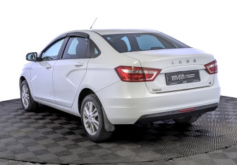 Подержанный автомобиль LADA (ВАЗ) Vesta Sedan 2019 года (7 фото)