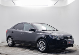 Подержанный автомобиль Kia Cerato Sedan 2009 года (3 фото)