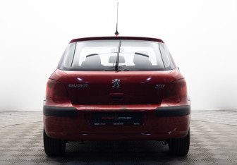 Подержанный автомобиль Peugeot 307 Hatchback 2003 года (4 фото)