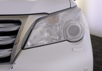 Подержанный автомобиль Lexus GX 2012 года (11 фото)