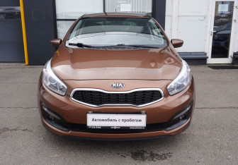 Подержанный автомобиль Kia Ceed Hatchback 2016 года (2 фото)