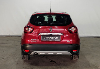 Подержанный автомобиль Renault Kaptur 2018 года (5 фото)