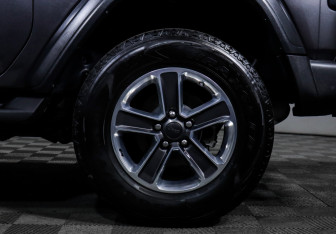 Подержанный автомобиль Jeep Wrangler 2021 года (15 фото)