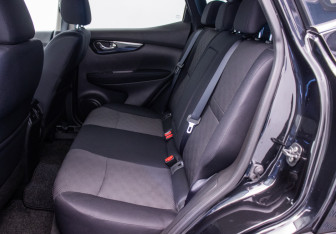 Подержанный автомобиль Nissan Qashqai 2016 года (11 фото)