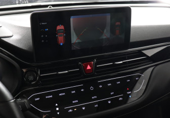 Подержанный автомобиль Москвич 3 2023 года (15 фото)