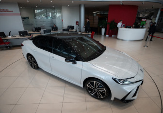 Новый Toyota Camry Sedan 2025 (4 фото)