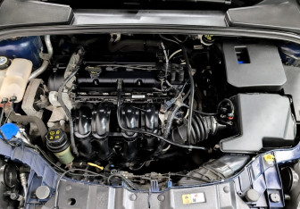 Подержанный автомобиль Ford Focus Hatchback 2013 года (9 фото)