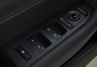 Подержанный автомобиль Hyundai Sonata 2019 года (14 фото)