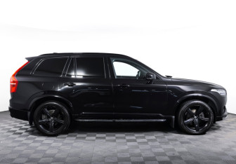 Подержанный автомобиль Volvo XC90 2017 года (4 фото)