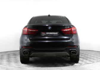 Подержанный автомобиль BMW X6 2015 года (6 фото)