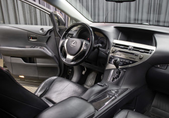 Подержанный автомобиль Lexus RX 2014 года (11 фото)