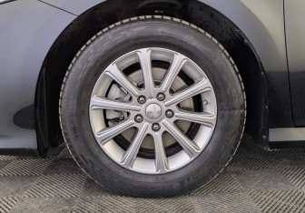 Подержанный автомобиль Toyota Camry Sedan 2020 года (12 фото)