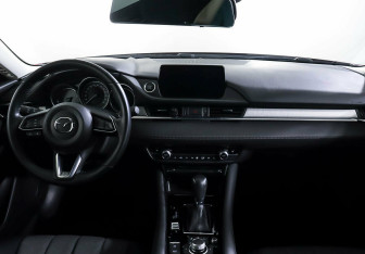 Подержанный автомобиль Mazda 6 Sedan 2020 года (11 фото)