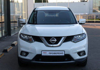 Подержанный автомобиль Nissan X-Trail 2017 года (2 фото)