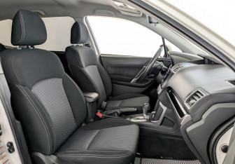 Подержанный автомобиль Subaru Forester Suv 2017 года (24 фото)