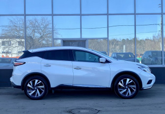 Подержанный автомобиль Nissan Murano Suv 2021 года (4 фото)
