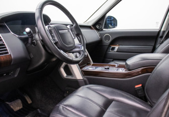 Подержанный автомобиль Land Rover Range Rover 2015 года (10 фото)