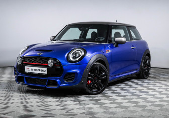Подержанный автомобиль MINI Hatch 2019 года (19 фото)