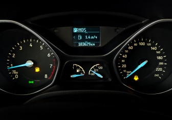 Подержанный автомобиль Ford Focus Hatchback 2018 года (13 фото)