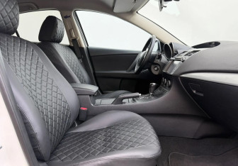 Подержанный автомобиль Mazda 3 Sedan 2013 года (10 фото)
