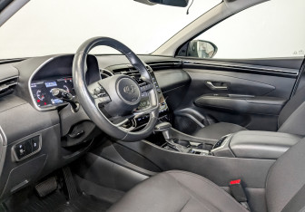 Подержанный автомобиль Hyundai Tucson 2022 года (15 фото)