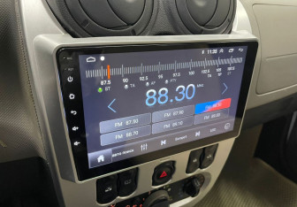 Подержанный автомобиль Renault Logan Sedan 2011 года (14 фото)