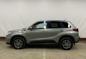 Подержанный автомобиль Suzuki Vitara 2019 года (4 фото)