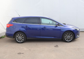 Подержанный автомобиль Ford Focus Wagon 2016 года (7 фото)