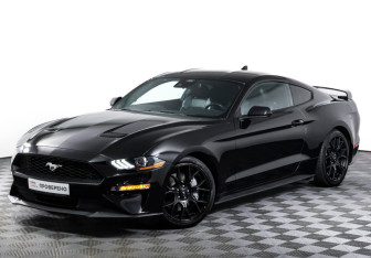 Подержанный автомобиль Ford Mustang Coupe 2022 года (23 фото)