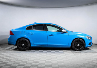 Подержанный автомобиль Volvo S60 2014 года (4 фото)