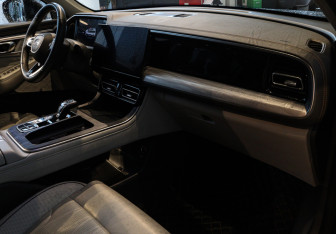 Подержанный автомобиль GAC GS8 2023 года (7 фото)