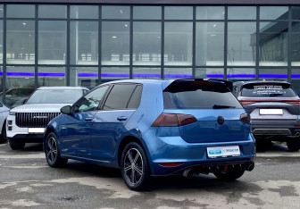 Подержанный автомобиль Volkswagen Golf Hatchback 2014 года (7 фото)