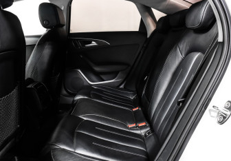 Подержанный автомобиль Audi A6 Sedan 2012 года (13 фото)