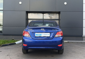 Подержанный автомобиль Hyundai Solaris Sedan 2013 года (6 фото)