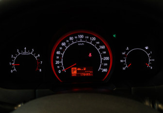 Подержанный автомобиль Kia Ceed Hatchback 2011 года (12 фото)