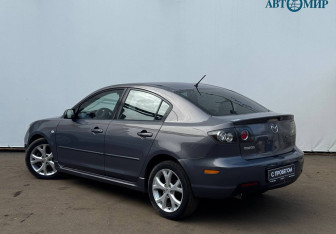 Подержанный автомобиль Mazda 3 Sedan 2006 года (6 фото)