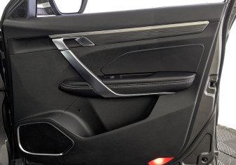 Подержанный автомобиль Geely Atlas Pro 2024 года (24 фото)
