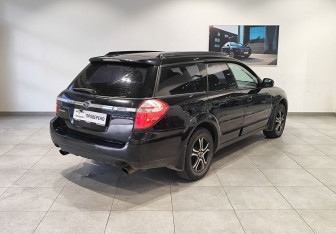 Подержанный автомобиль Subaru Outback Wagon 2007 года (5 фото)