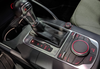 Подержанный автомобиль Audi A3 Hatchback 2013 года (25 фото)