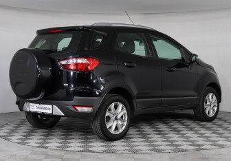 Подержанный автомобиль Ford EcoSport 2016 года (5 фото)