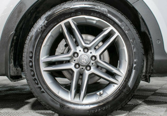 Подержанный автомобиль Hyundai Santa Fe 2017 года (5 фото)