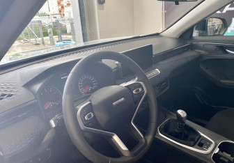 Новый Haval Jolion 2025 (7 фото)