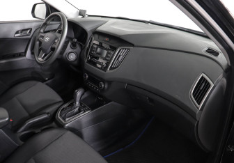 Подержанный автомобиль Hyundai Creta 2021 года (10 фото)