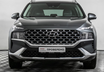 Подержанный автомобиль Hyundai Santa Fe 2021 года (2 фото)