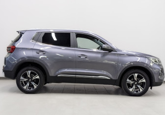 Подержанный автомобиль Chery Tiggo 4 Pro 2023 года (4 фото)