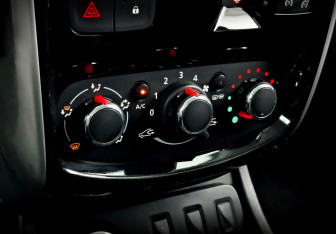 Подержанный автомобиль Nissan Terrano 2019 года (25 фото)