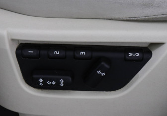 Подержанный автомобиль Land Rover Range Rover Sport 2008 года (10 фото)