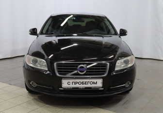 Подержанный автомобиль Volvo S80 2011 года (2 фото)
